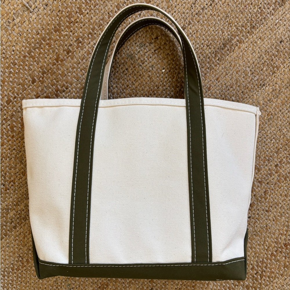 L.L. Bean Boat and Tote, Open Top, Medium, Regular Handle length, antique olive